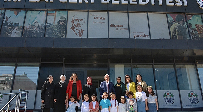 ''23 NİSAN'DA ÇOCUKLARIMIZ MAKAM KOLTUĞUNDA''