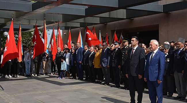 LAPSEKİ'DE 19 MAYIS COŞKUSU YAŞANDI