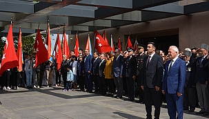 LAPSEKİ'DE 19 MAYIS COŞKUSU YAŞANDI