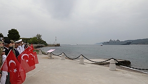 YERLİ VE MİLLİ ÜRETİM "TCG ANADOLU" ÇANAKKALE BOĞAZI'NDAN GEÇTİ