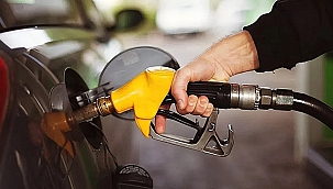 BENZİNE 2 LİRA 70 KURUŞ, MOTORİNE İSE 1 LİRA 37 KURUŞ ZAM!