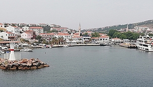 BOZCAADA'DA AZAMİ FİYATLAR DUDAK UÇUKLATTI