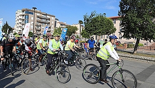 ÇEVRE DOSTU BİR YAŞAM TEMİZ DENİZ TEMİZ DÜNYA BİSİKLET TURUNUN STARTI VERİLDİ