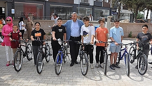 KARABİGA'DA KARNE SEVİNCİ