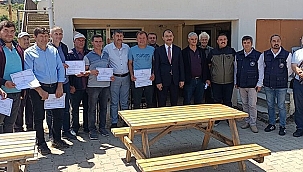 KURSİYERLER SERTİFİKALARINI ALDILAR