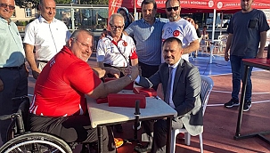 HALKA AÇIK BİLEK GÜREŞİ ETKİNLİĞİ GERÇEKLEŞTİRİLDİ