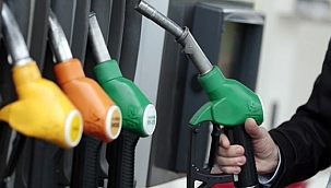 MOTORİNİN ARDINDAN BİR OKKALI ZAM DA BENZİNE!