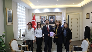 TÜRK KADINLAR BİRLİĞİ ÇANAKKALE ŞUBESİNDEN VALİ AKTAŞ'A ZİYARET