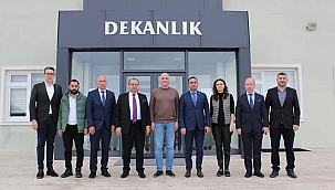 BİGA UBF'DE KARİYER GÜNLERİ DÜZENLENDİ