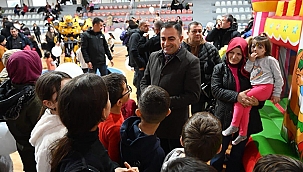 BİGA BELEDİYESİ'NDEN KARNE HEDİYESİ