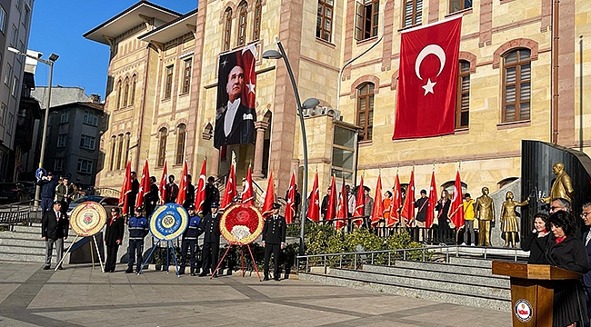 BİGA'DA ÇANAKKALE DENİZ ZAFERİ'NİN 109. YIL DÖNÜMÜ KUTLANDI