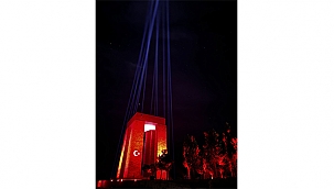 ŞEHİTLER ABİDESİ'NE ÖZEL IŞIKLANDIRMA