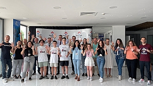 BAHÇEŞEHİRLİLER'DEN, LGS'DE İLK 10'DA 7 ÖĞRENCİ İLE BÜYÜK BAŞARI