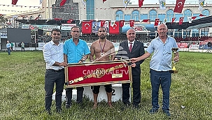 EFSANE GÜREŞLER 290.KEZ YAPILDI