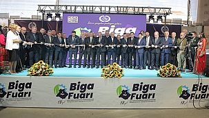 BİGA FUARI'NIN 18'NCİSİNİ VALİ TORAMAN İLE BAŞKAN HİSARCIKLIOĞLU AÇTI