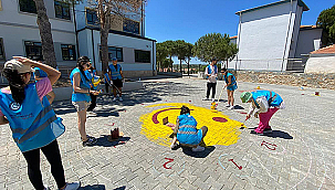 "KALE OKULUMU RENKLENDİRİYORUM" PROJESİ İLE OKULLAR CANLANIYOR
