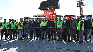  İŞ MAKİNELERİ TESLİM TÖRENİ YAPILDI