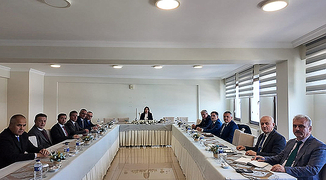 İLÇE MİLLÎ EĞİTİM MÜDÜRLERİ TOPLANTISI YAPILDI