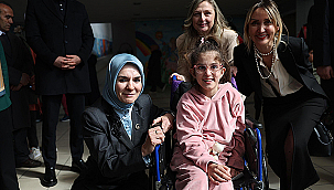 BAKAN GÖKTAŞ, BAŞKENTTE ÖZEL EĞİTİM GÖREN ÇOCUKLARLA BİR ARAYA GELDİ