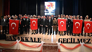 BİGA'DA ÇANAKKALE DENİZ ZAFERİ'NİN 110. YIL DÖNÜMÜ KUTLANDI