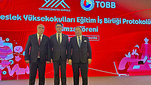 ÇOMÜ, ÜNİVERSİTE-SANAYİ İŞ BİRLİĞİNDE TÜRKİYE'YE ÖRNEK OLMAYI SÜRDÜRÜYOR