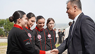 GELECEĞİN MASTERCHEFLERİ SAHNE ALDI