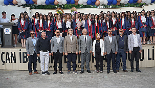 BAŞKAN ARSLAN MEZUNİYET COŞKUSUNA ORTAK OLDU