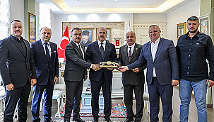 ÇANAKKALE'DE YAĞLI GÜREŞLER TEK ÇATI ALTINDA TOPLANIYOR