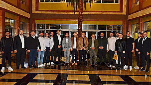 MİLLETVEKİLİ GİDER GENÇLERE SESLENDİ