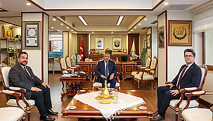 REKTÖR PROF. DR. R. CÜNEYT ERENOĞLU'NDAN RİZE VALİSİ BAYDAŞ'A ZİYARET