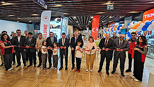 VALİ TORAMAN, "TARIM ORMAN VE İNSAN" TEMALI FOTOĞRAF SERGİSİNİ ZİYARET ETTİ