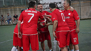 KALE FUTBOL TURNUVASI'NDA ŞAMPİYON REAL SLAB