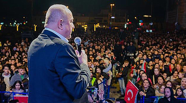 O UÇAKLAR İNDİ! BU MİLLET ASLA DİZ ÇÖKMEDİ, ÇÖKMEYECEK!"