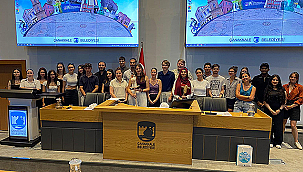 OSNABRÜCK VE ÇANAKKALELİ GENÇLER MECLİS TOPLANTISINDA BULUŞTU