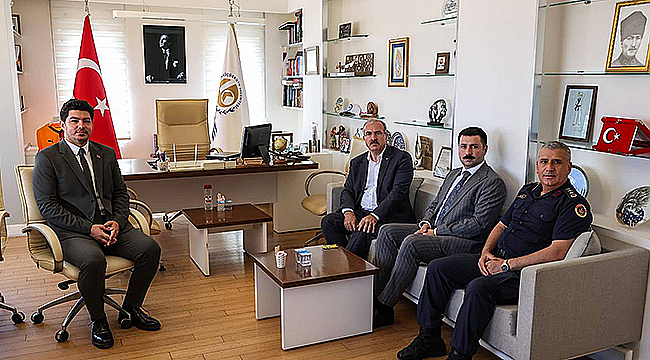 TORAMAN'DAN KÜÇÜKKUYU BELEDİYESİNE ZİYARET