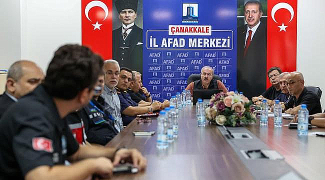 ÇINARLI KÖYÜ'NDEKİ YANGINLA İLGİLİ DEĞERLENDİRME TOPLANTISI YAPILDI