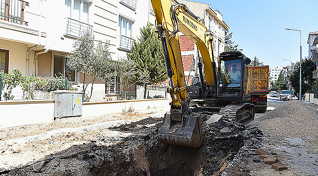  DR. İBRAHİM BAKAN SOKAK'TA ALTYAPI YENİLENİYOR