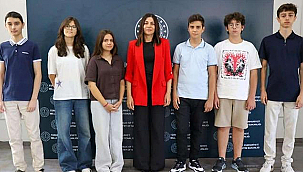 TAM PUAN ALAN ÖĞRENCİLER ONURLANDIRILDI