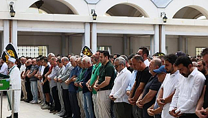 VALİ TORAMAN, MERHUM MEHMET KUTLU'NUN CENAZE TÖRENİNE KATILDI