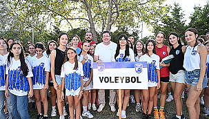 YAZ SPOR OKULLARININ KAPANIŞ ŞENLİĞİ VE BELGE TÖRENİ GERÇEKLEŞTİ