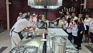 DARDANOS MUTFAK AKADEMİSİ'NDE ÇOCUKLAR İÇİN RENKLİ MAKARNA ATÖLYESİ