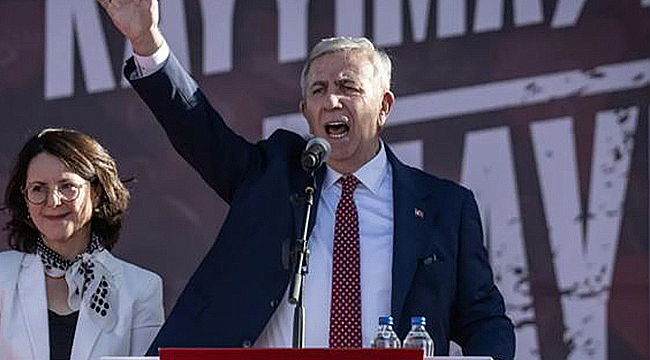 "KAMU ZARARI YOK, SİYASİ BOYUTA ÇEKİLİYOR"