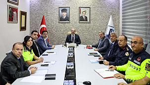 ÇANAKKALE'DE TRAFİK GÜVENLİĞİ TOPLANTISI YAPILDI