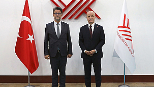 CÜNEYT ERENOĞLU'NDAN YÖK BAŞKANI PROF. DR. EROL ÖZVAR'A ZİYARET