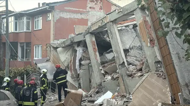 GEBZE'DE 5 KATLI BİNA ÇÖKTÜ: ENKAZ ALTINDA 5 KİŞİ OLDUĞU TAHMİN EDİLİYOR