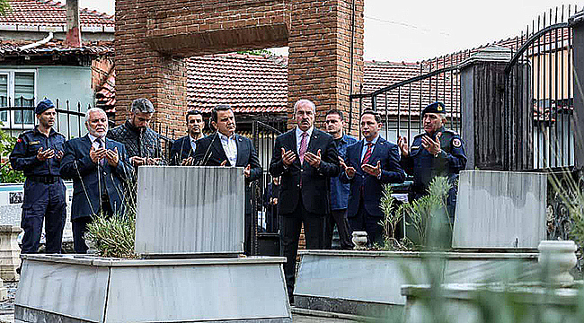 VALİ TORAMAN BİGA ŞEHİTLİĞİ'Nİ ZİYARET ETTİ