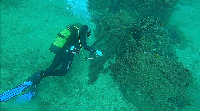 ÇANAKKALE DENİZLERİ HAYALET AĞLARDAN TEMİZLENİYOR