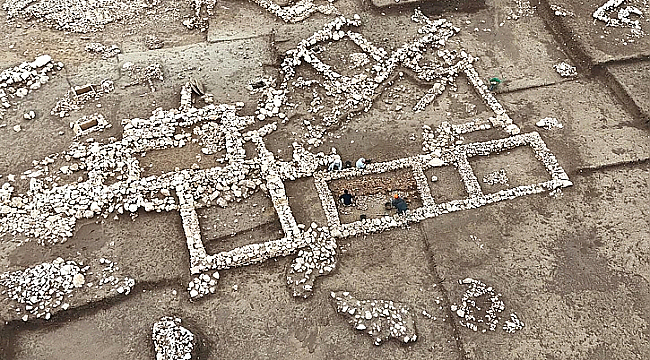 ÇOMÜ ARAŞTIRMACILARI 5 BİN YIL ÖNCESİNE AİT DEPREM İZLERİNİ OTAYA ÇIKARDI