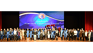 ÇOMÜ'DE BAŞARI VE GURUR GÜNÜ 