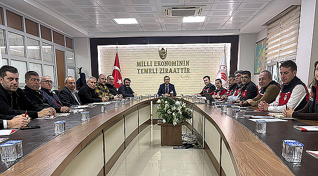 ÇANAKKALE'DE ZİRAAT ODALARIYLA 2025 DEĞERLENDİRME TOPLANTISI GERÇEKLEŞTİRİLDİ